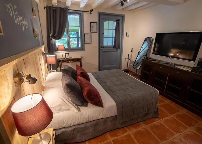 Hotel Domaine De Geffosse 2*